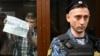 Суд в Москве сократил на один месяц срок мундепу Алексею Горинову, осужденному на семь лет по статье о "фейках"