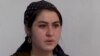 "Бил и угрожал подстричь налысо". В Таджикистане муж прогнал "порочную" жену